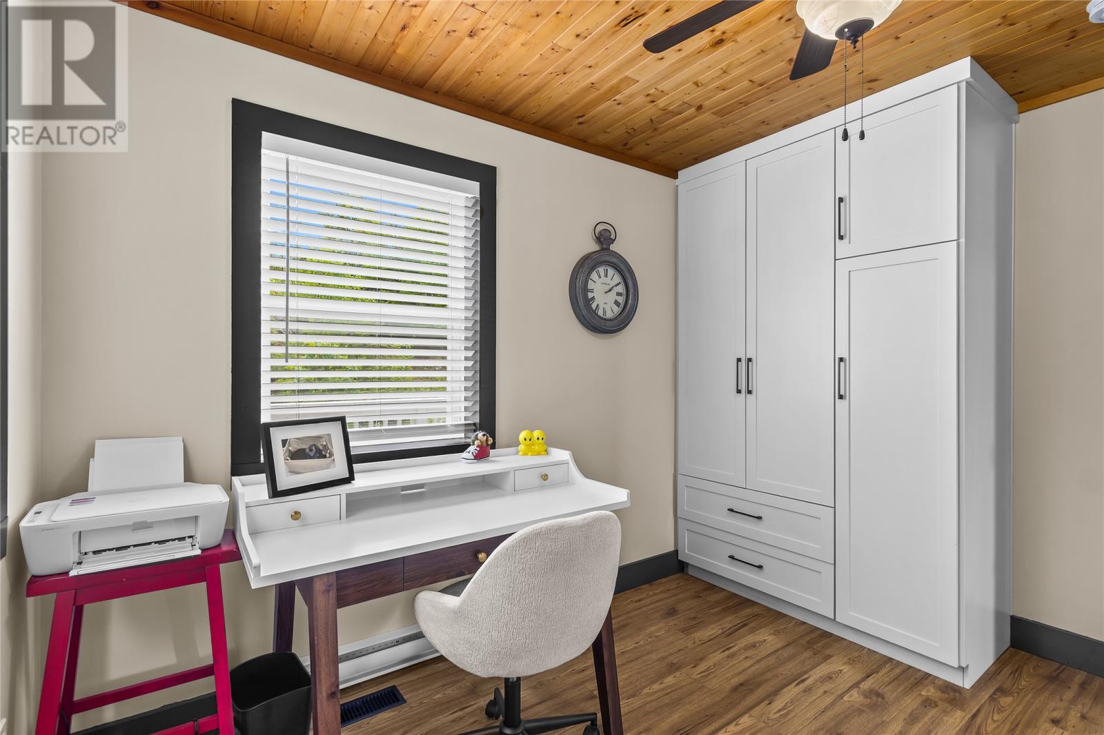 8N Country Lane - 17