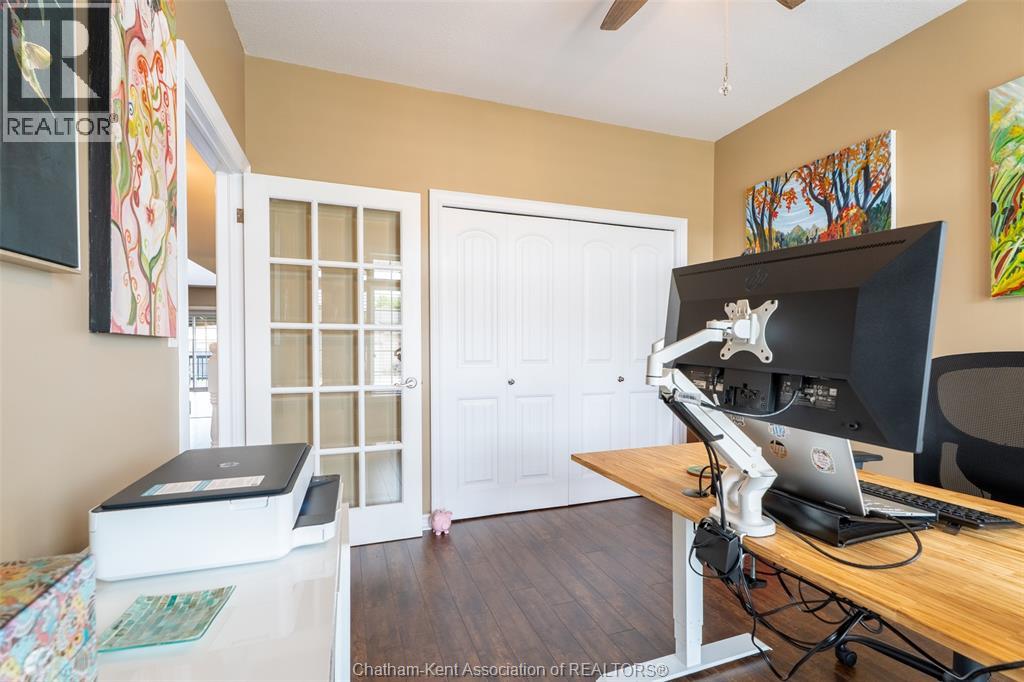 27 McIntosh AVENUE - 7