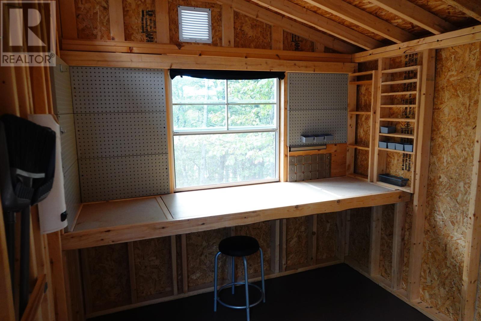 287 Long Lake Road - 44