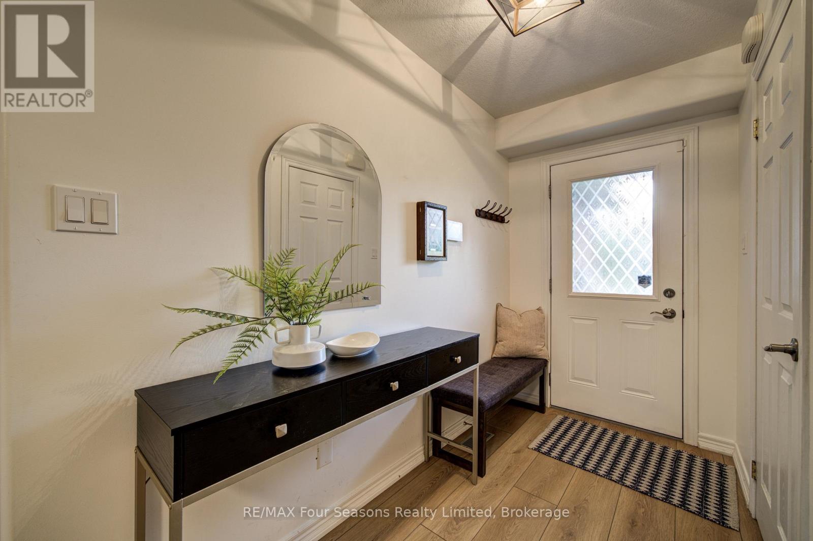 60 BARR STREET - 3
