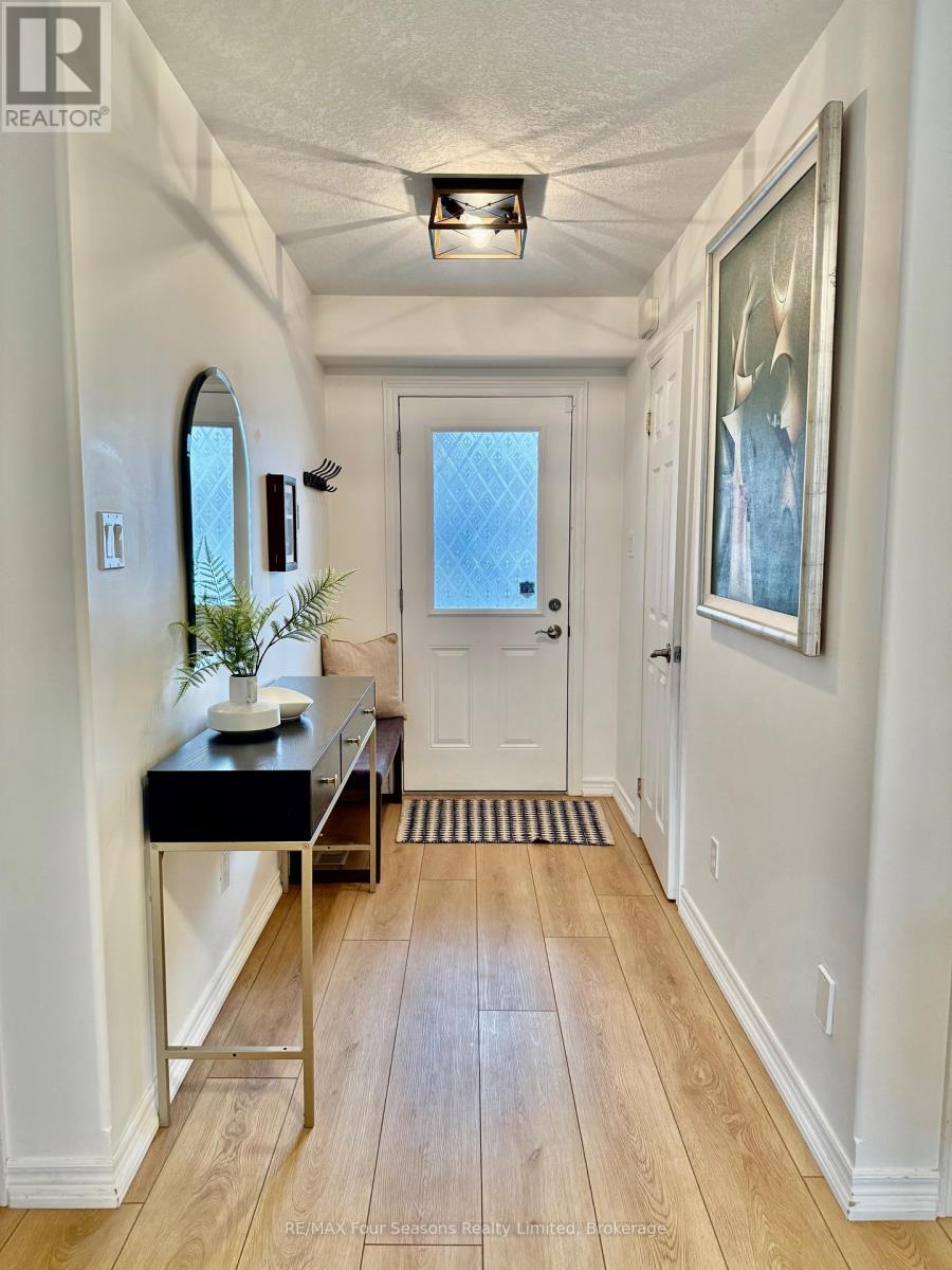 60 BARR STREET - 4