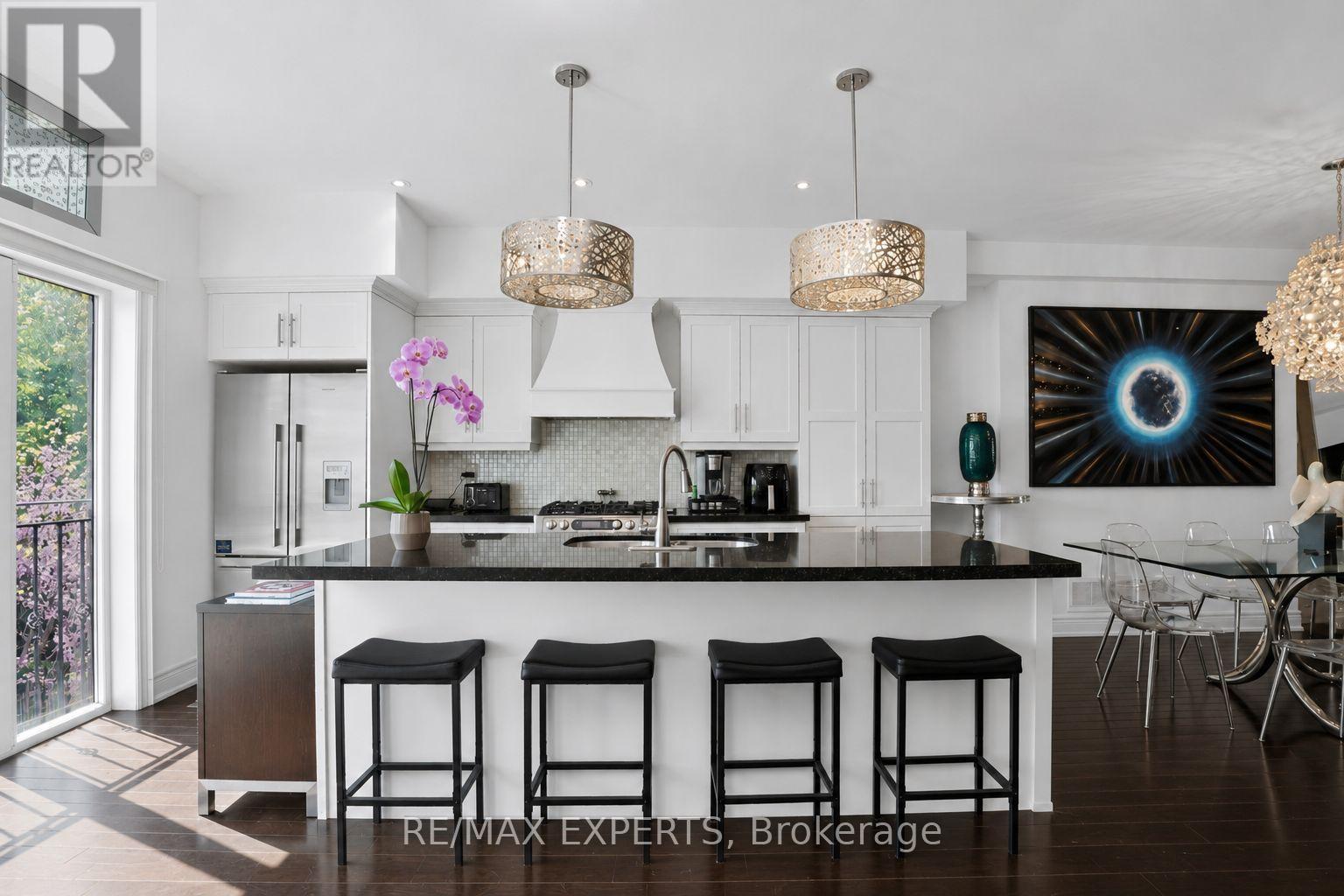22 MATTHEW COURT - 6