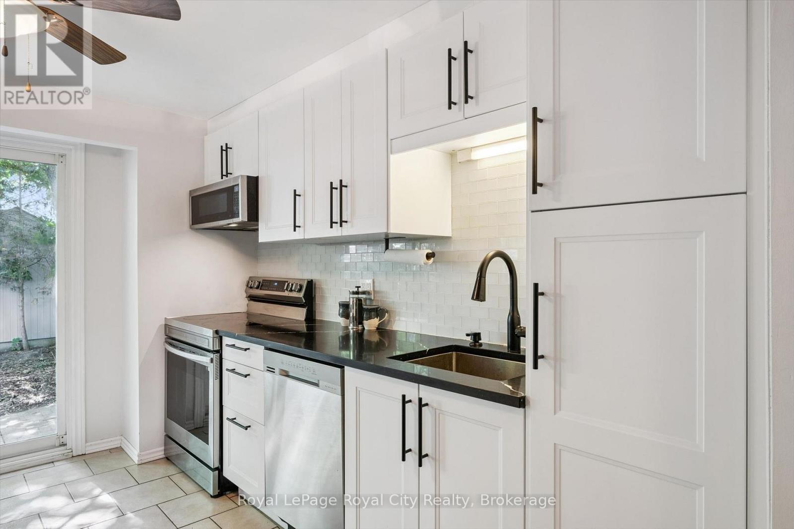 300 AUDEN ROAD - Image 7