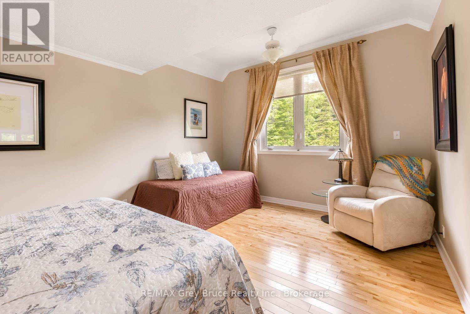 424 HURON ROAD - Image 28