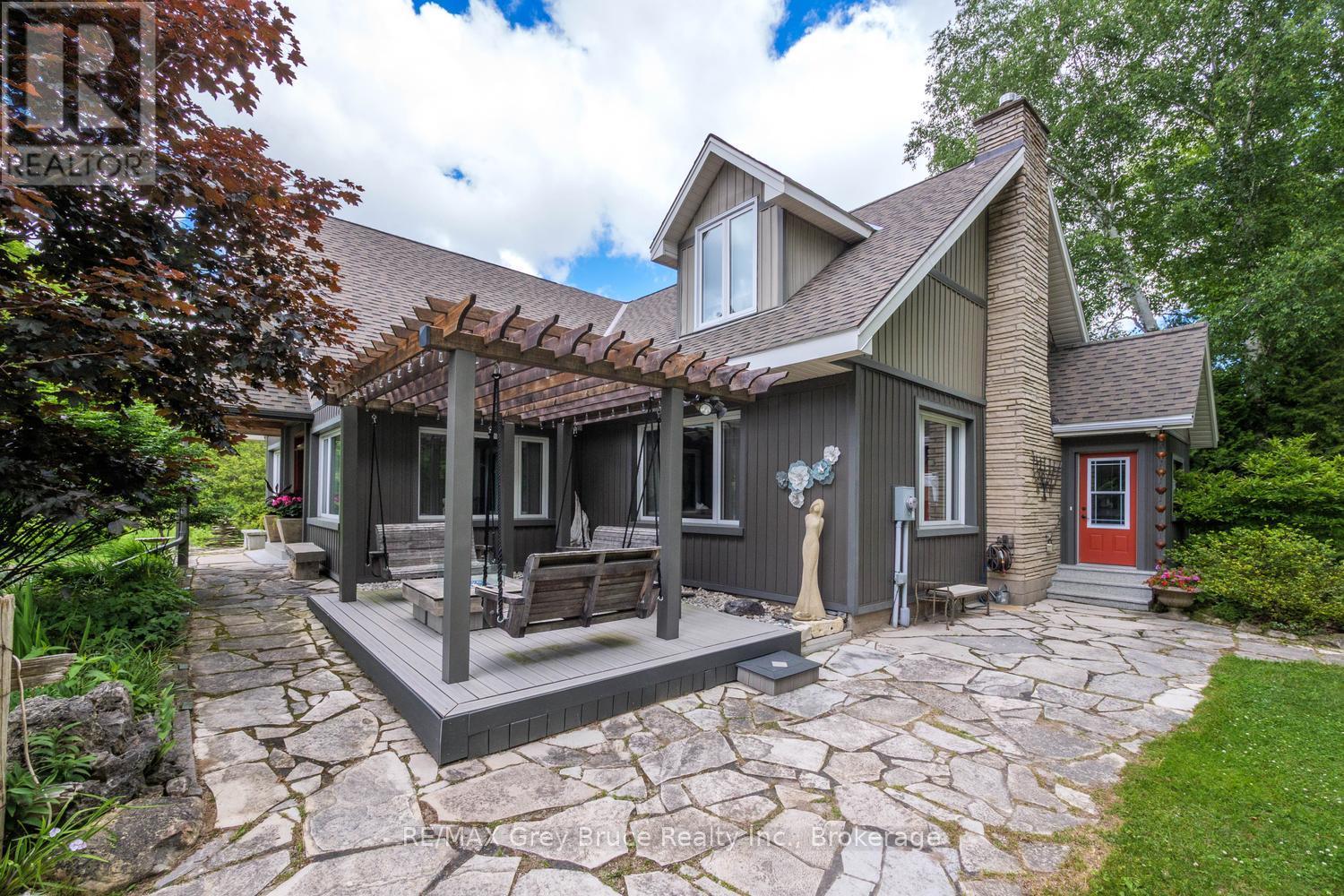 424 HURON ROAD - Image 43