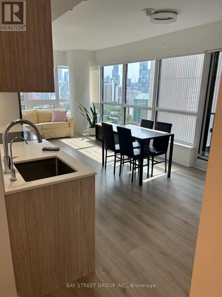 Photo of 395 Bloor Street