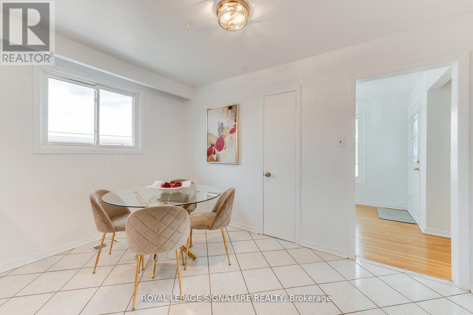 124 EDMONTON DRIVE - 12