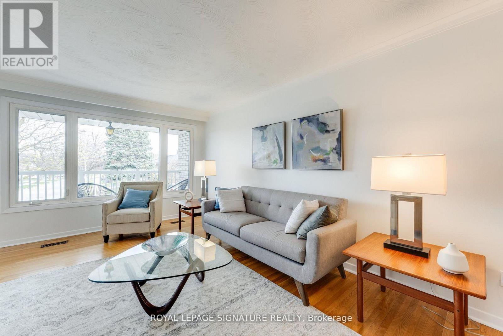 124 EDMONTON DRIVE - 3