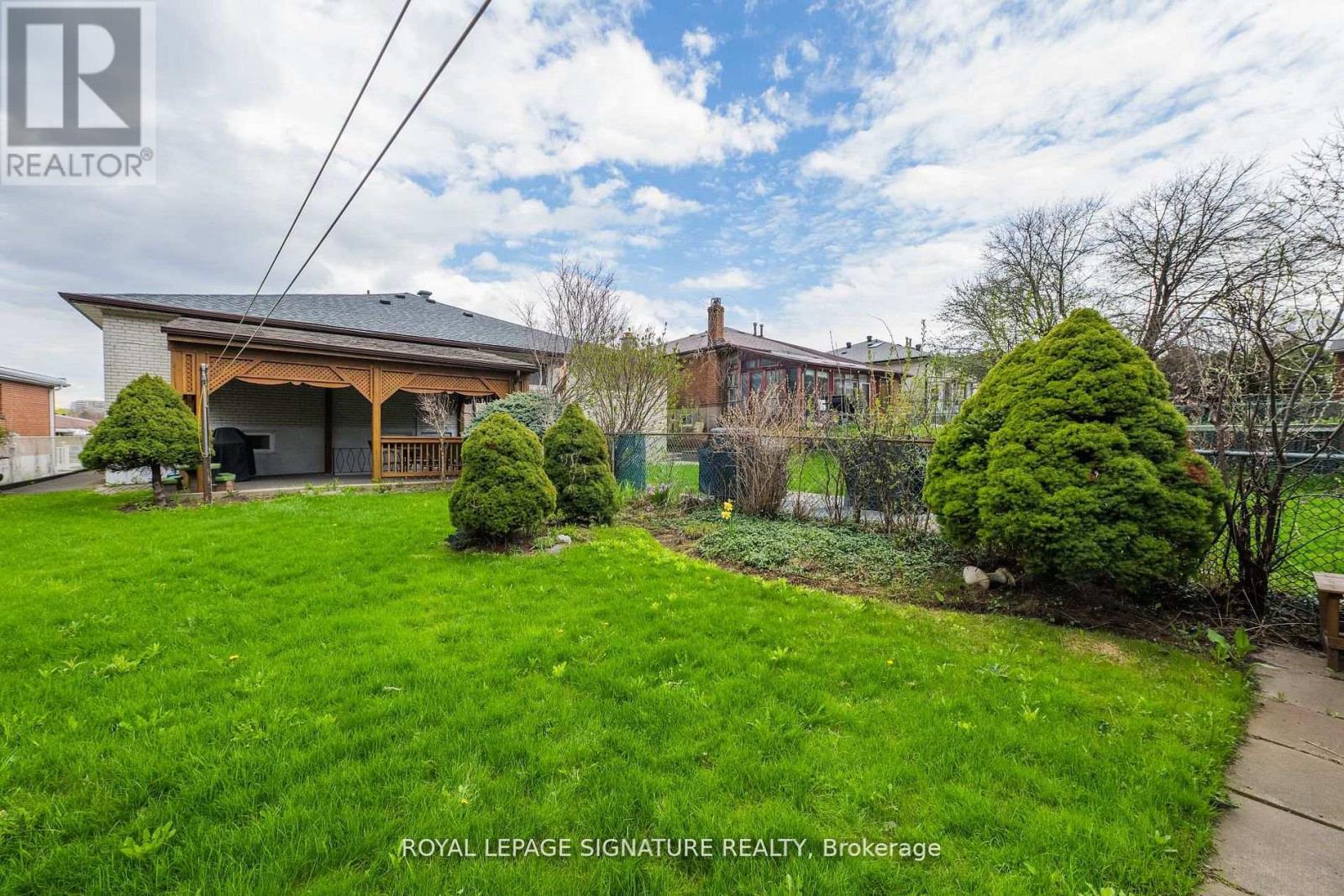 124 EDMONTON DRIVE - 37