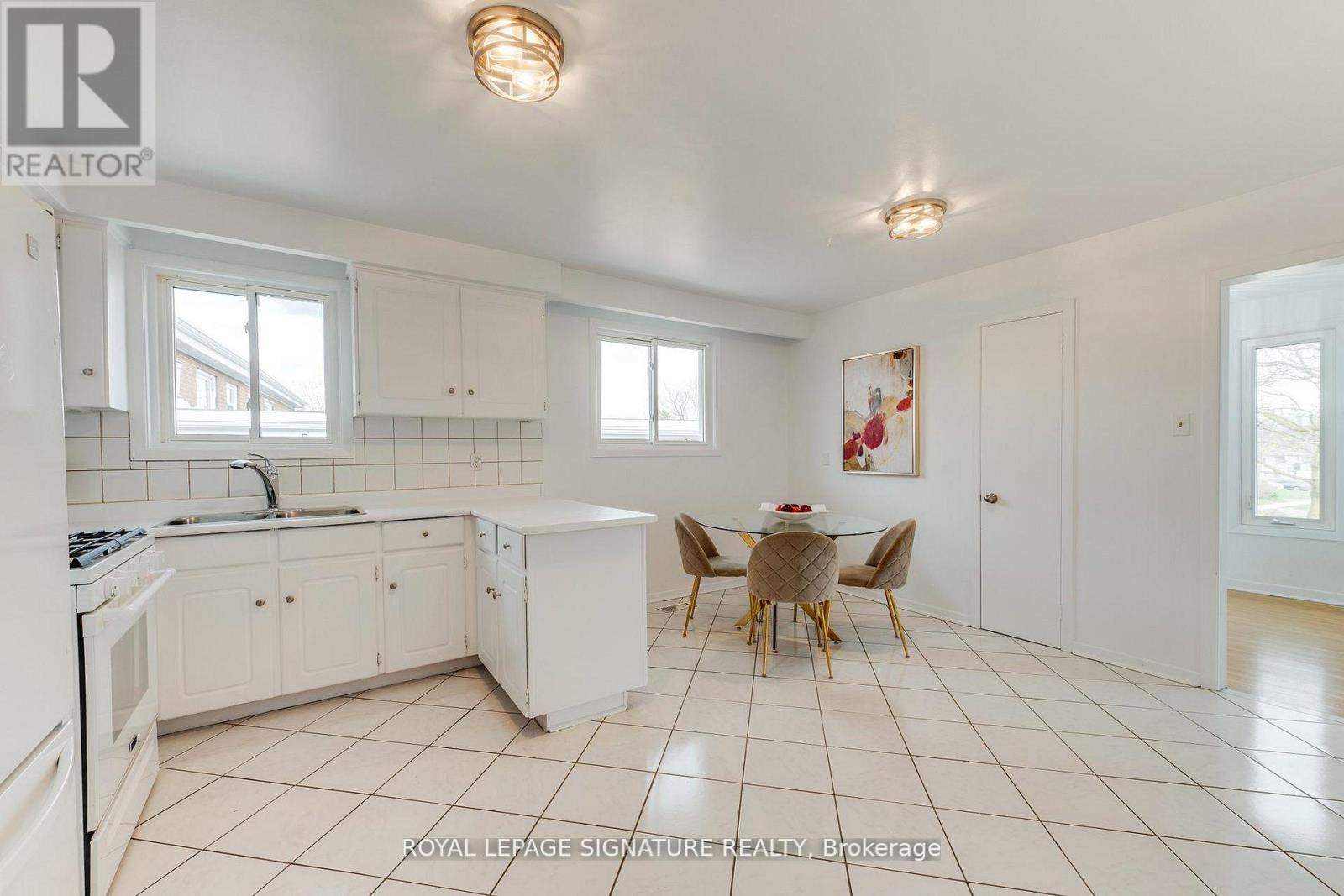 124 EDMONTON DRIVE - 8