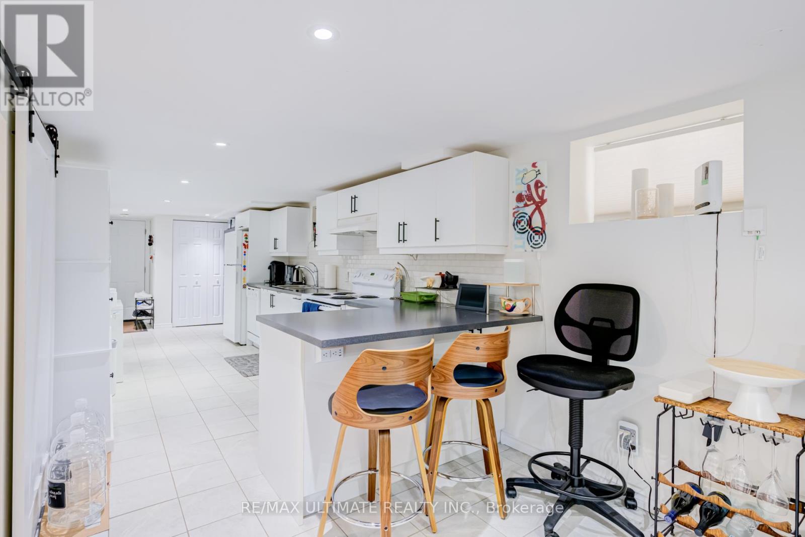 533 KINGSTON ROAD - 10