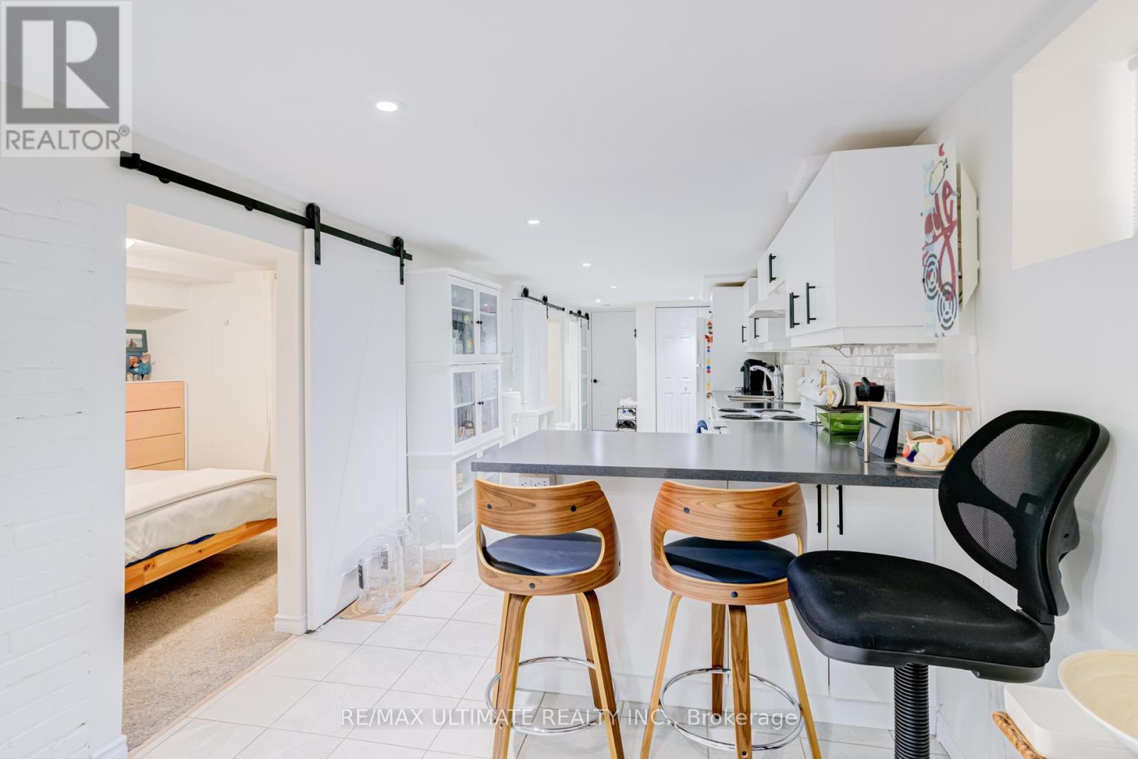 533 KINGSTON ROAD - 11