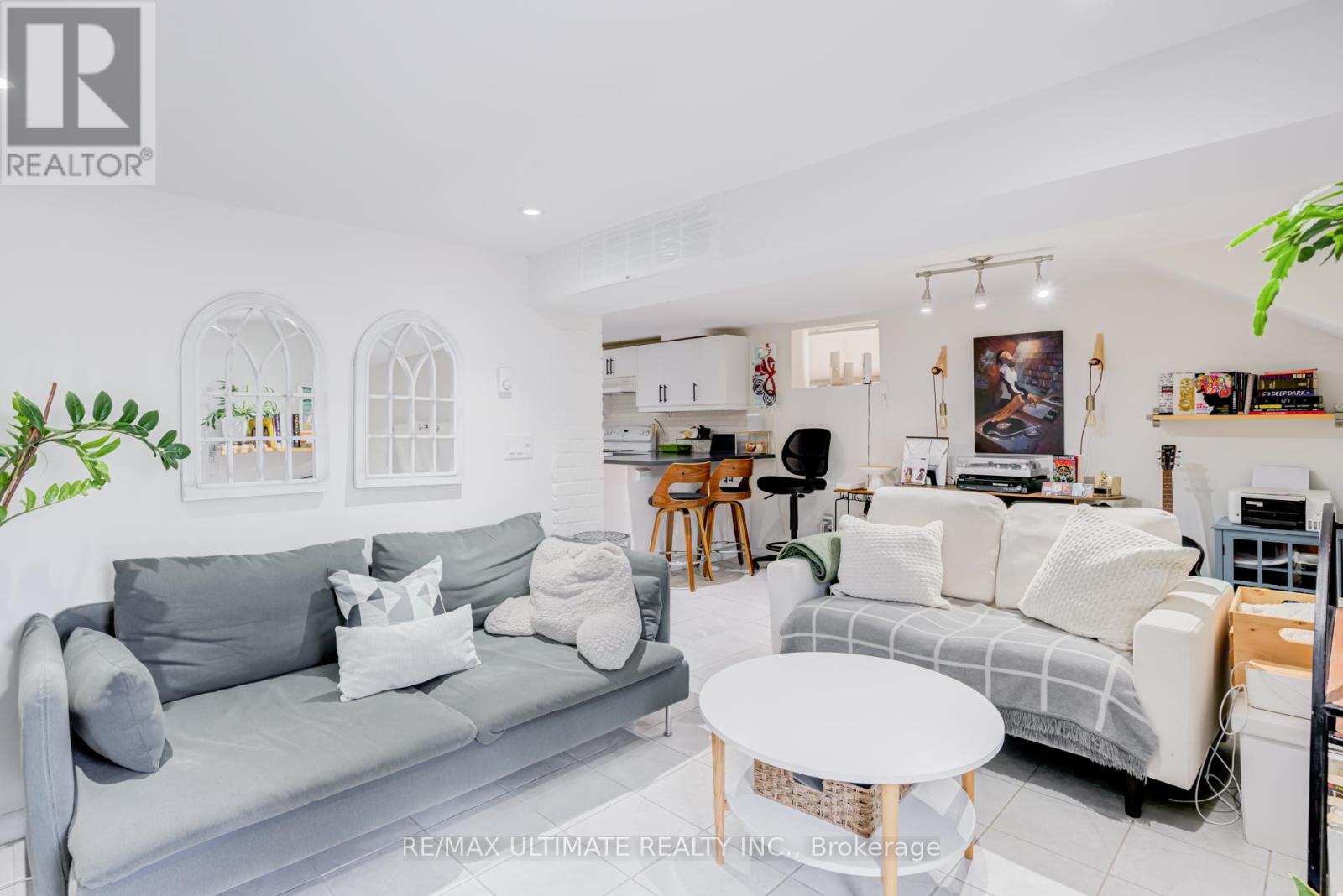 533 KINGSTON ROAD - 18