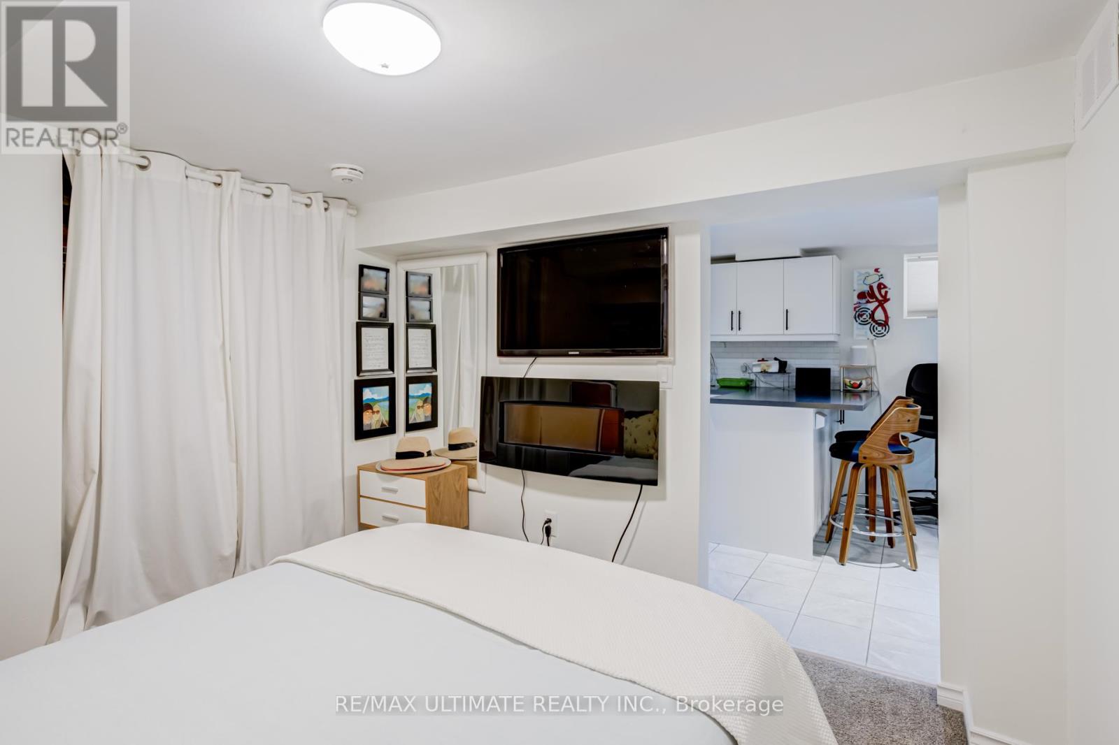533 KINGSTON ROAD - 21