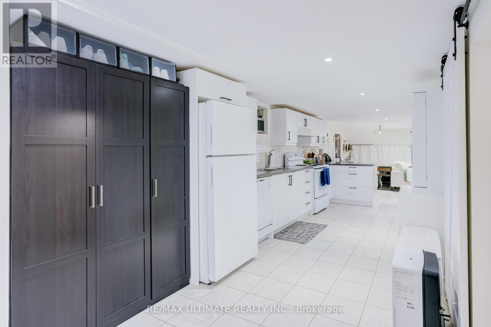 533 KINGSTON ROAD - 6