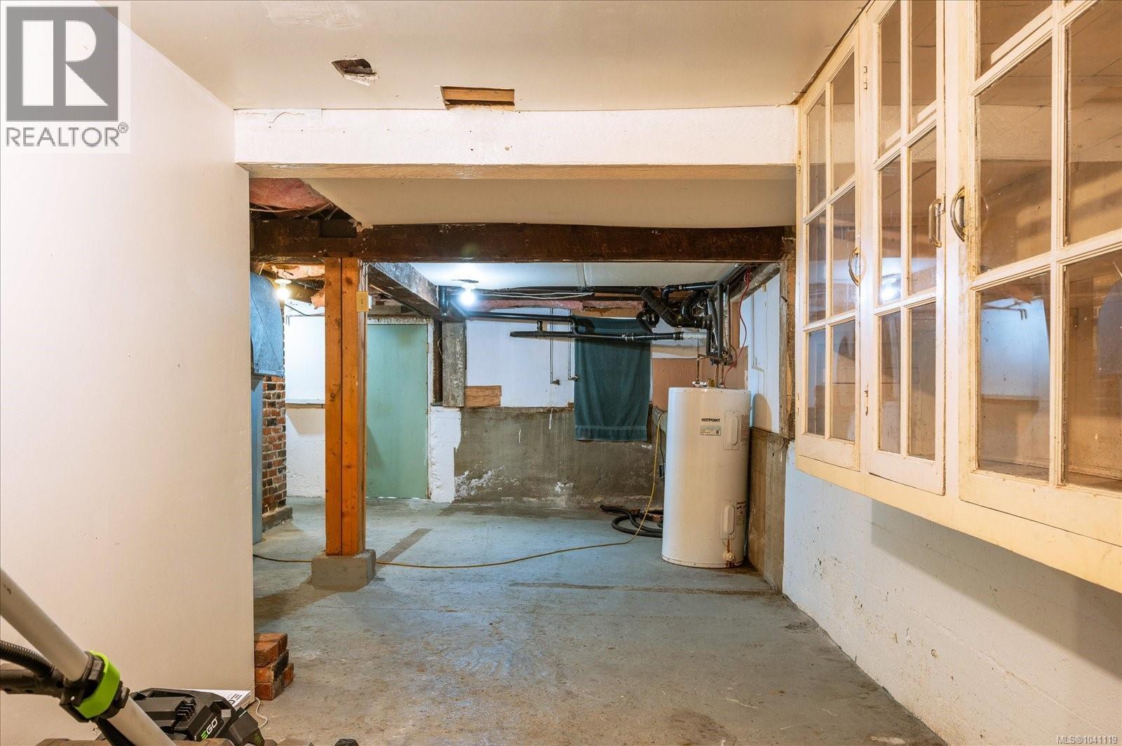 55 Haliburton St - 43