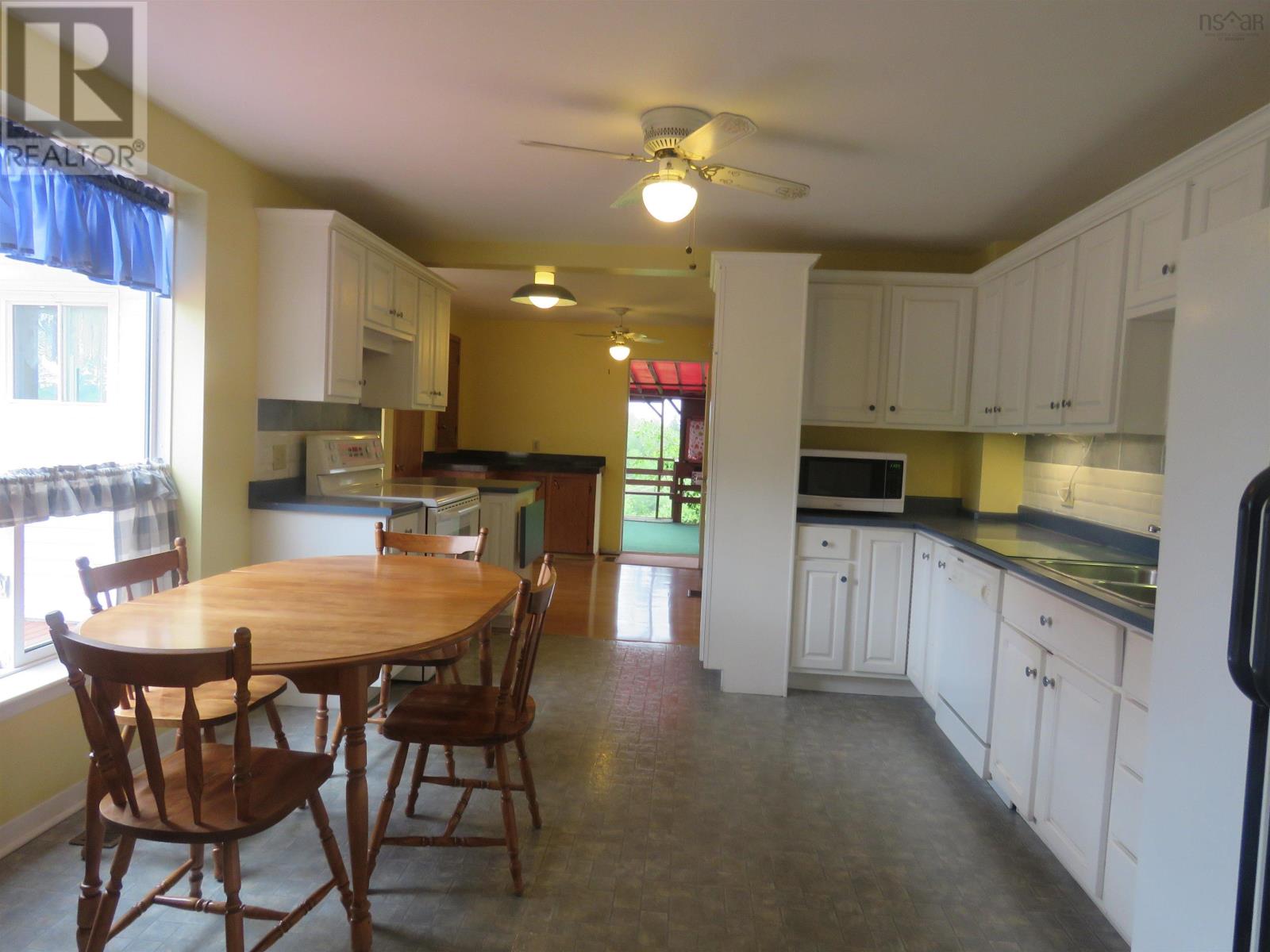 2274 South Main Street - 15