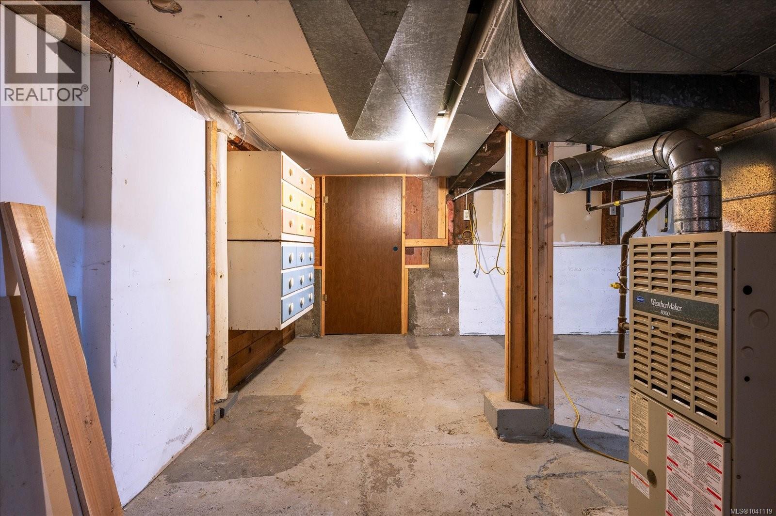 55 Haliburton St - 45