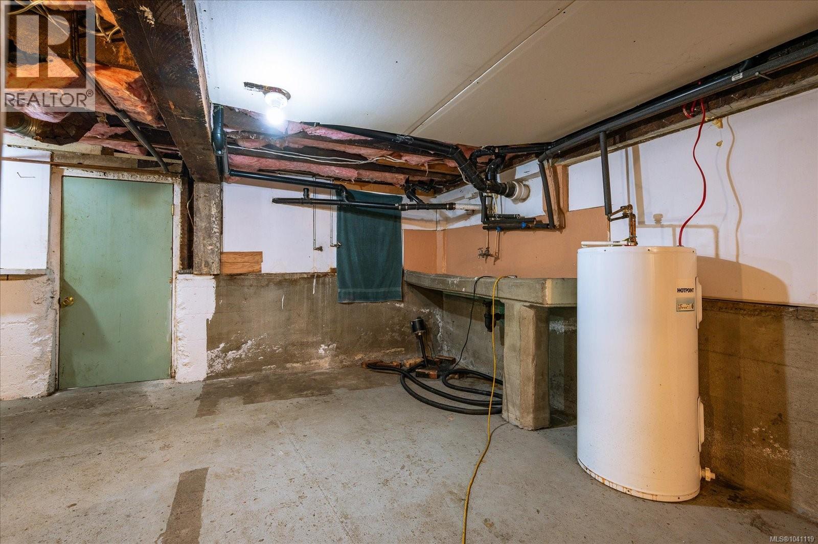 55 Haliburton St - 44