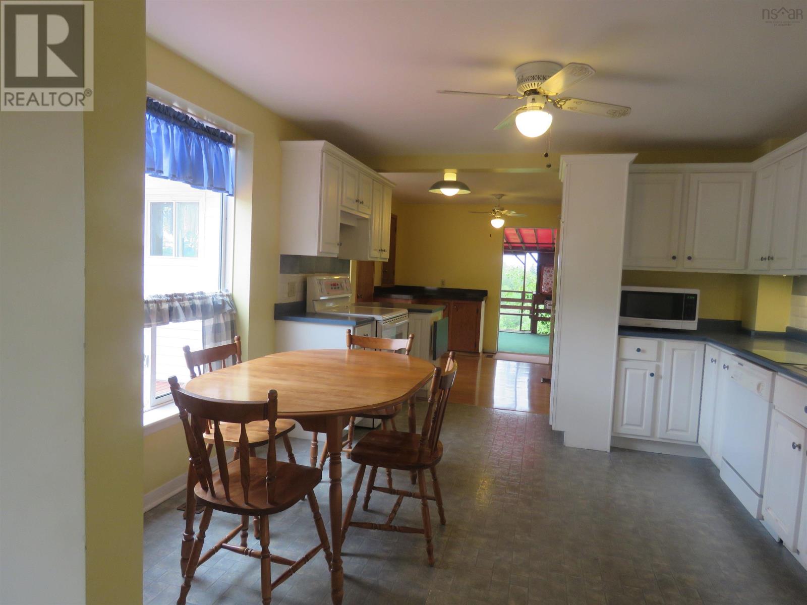 2274 South Main Street - 16