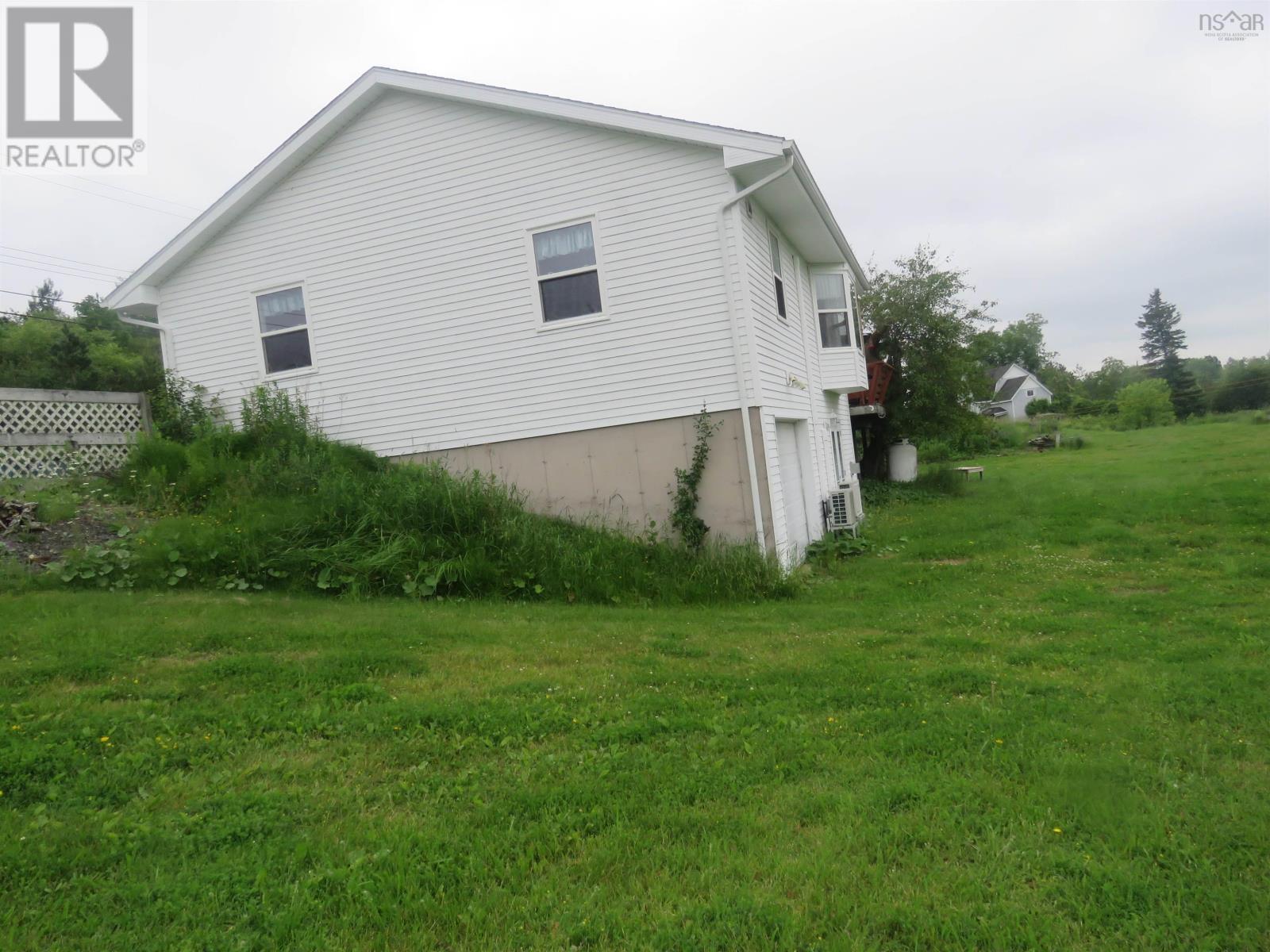 2274 South Main Street - 4