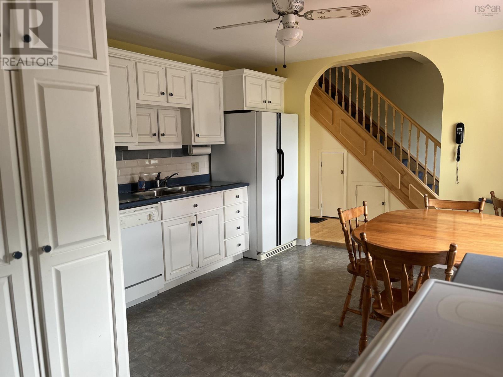2274 South Main Street - 49