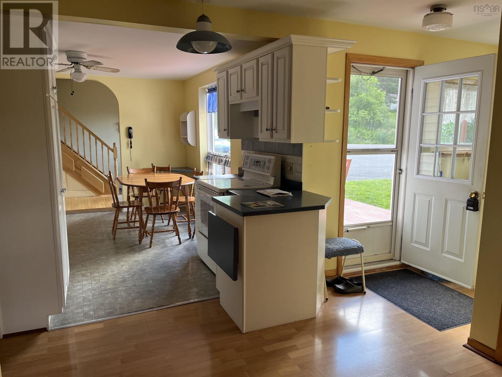 2274 South Main Street - 48