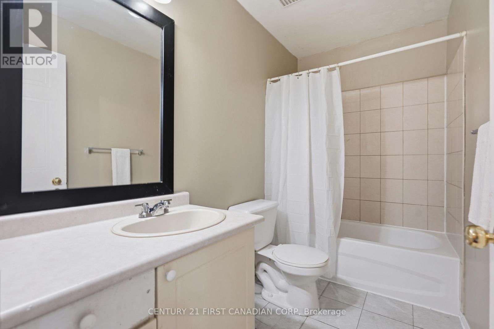 #25 190 FLEMING DRIVE - 15