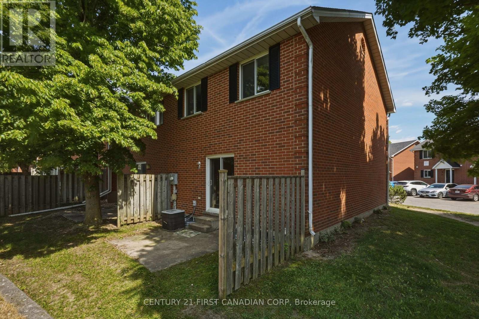 #25 190 FLEMING DRIVE - 19
