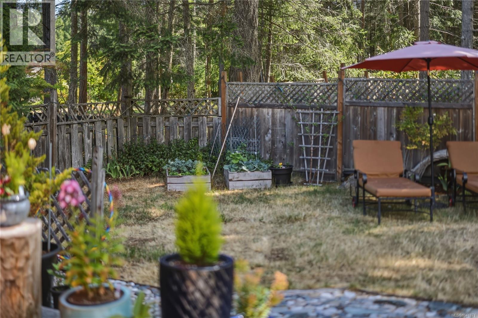 476 Qualicum Rd - 19