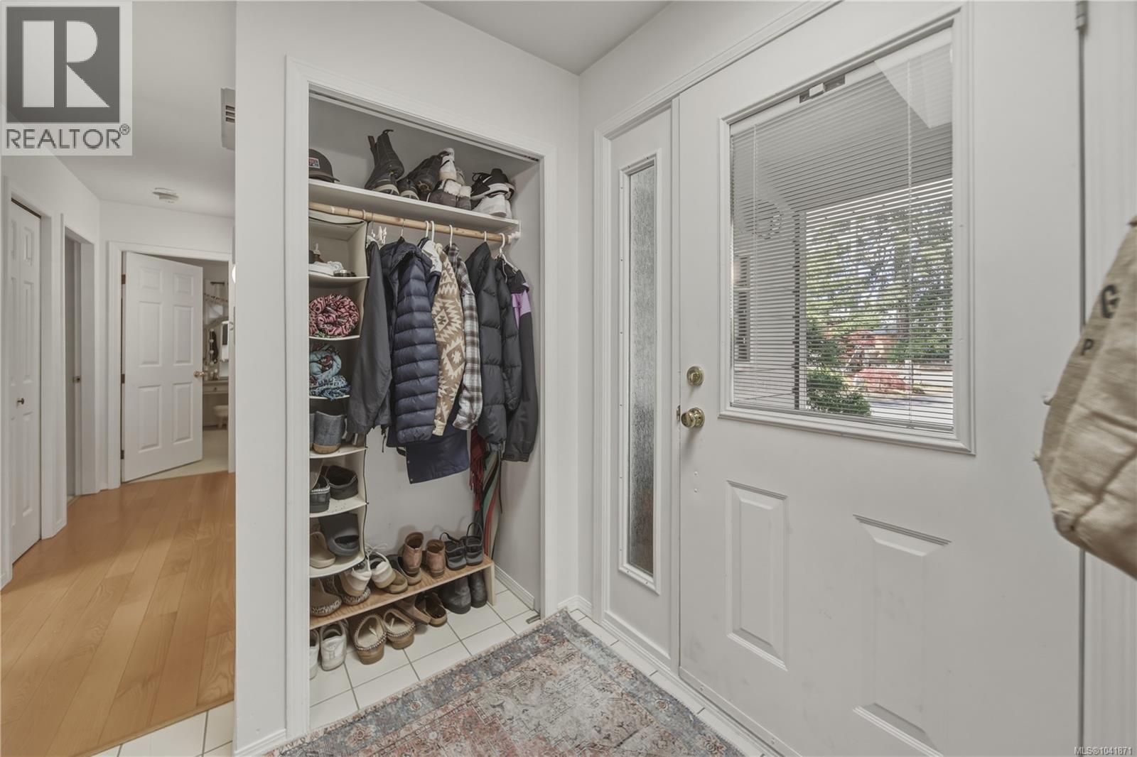 476 Qualicum Rd - 32