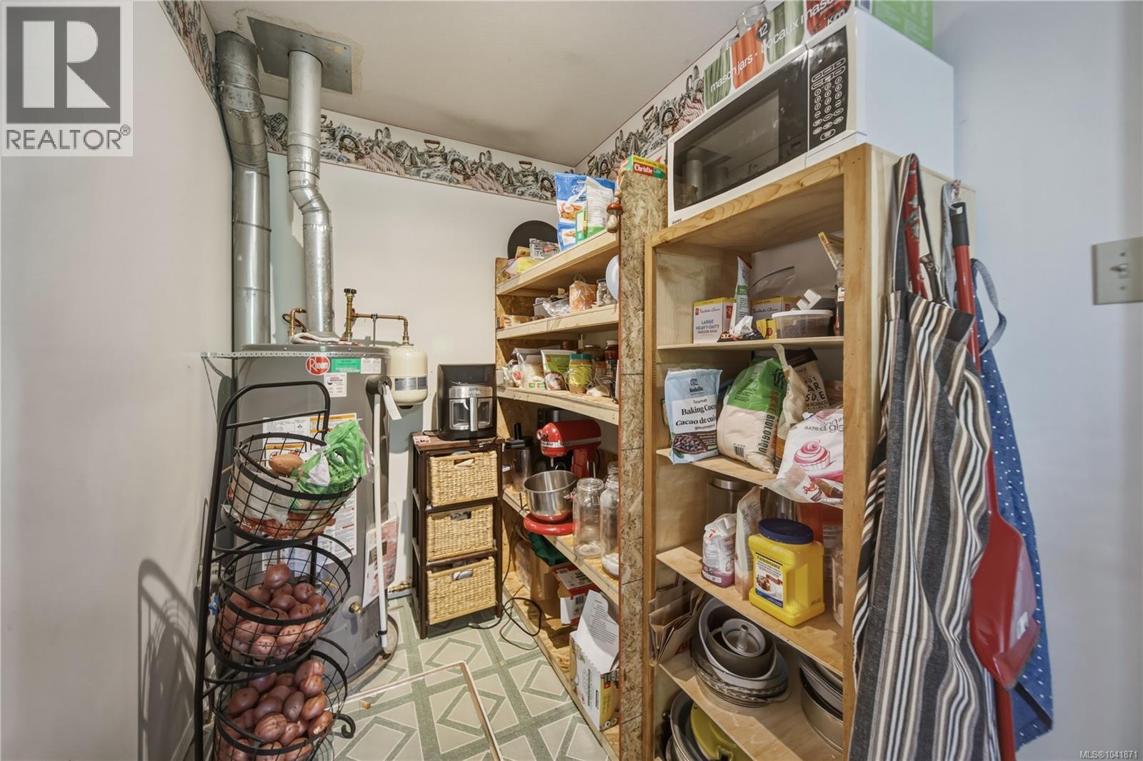 476 Qualicum Rd - 34