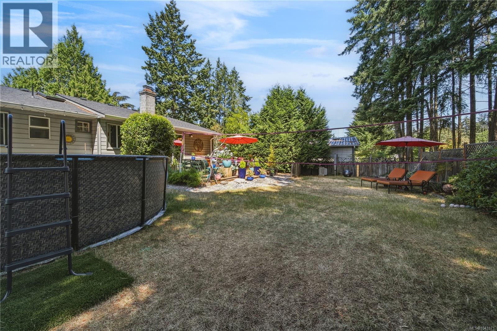 476 Qualicum Rd - 21
