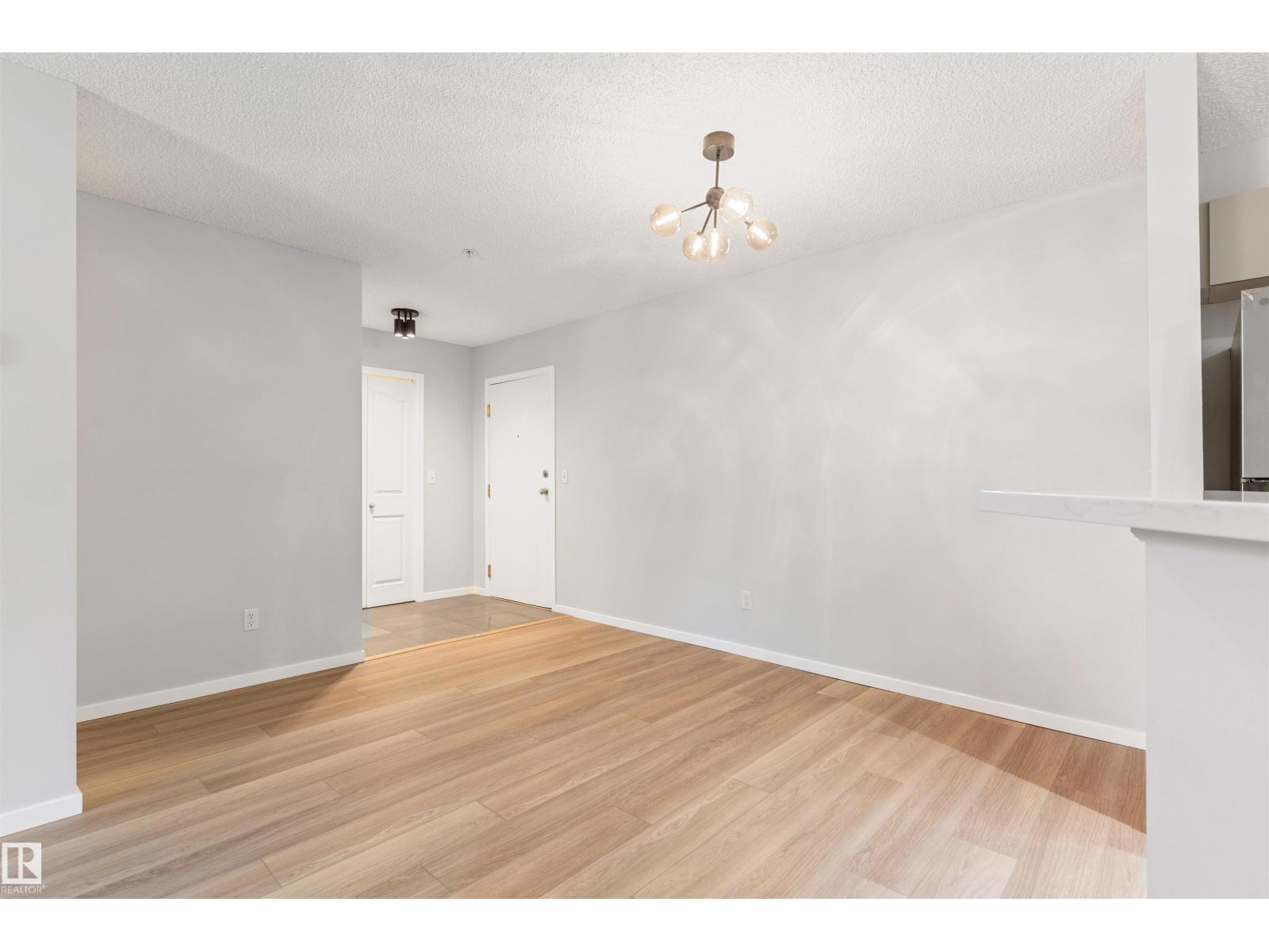 #112 11214 80 ST NW - 9