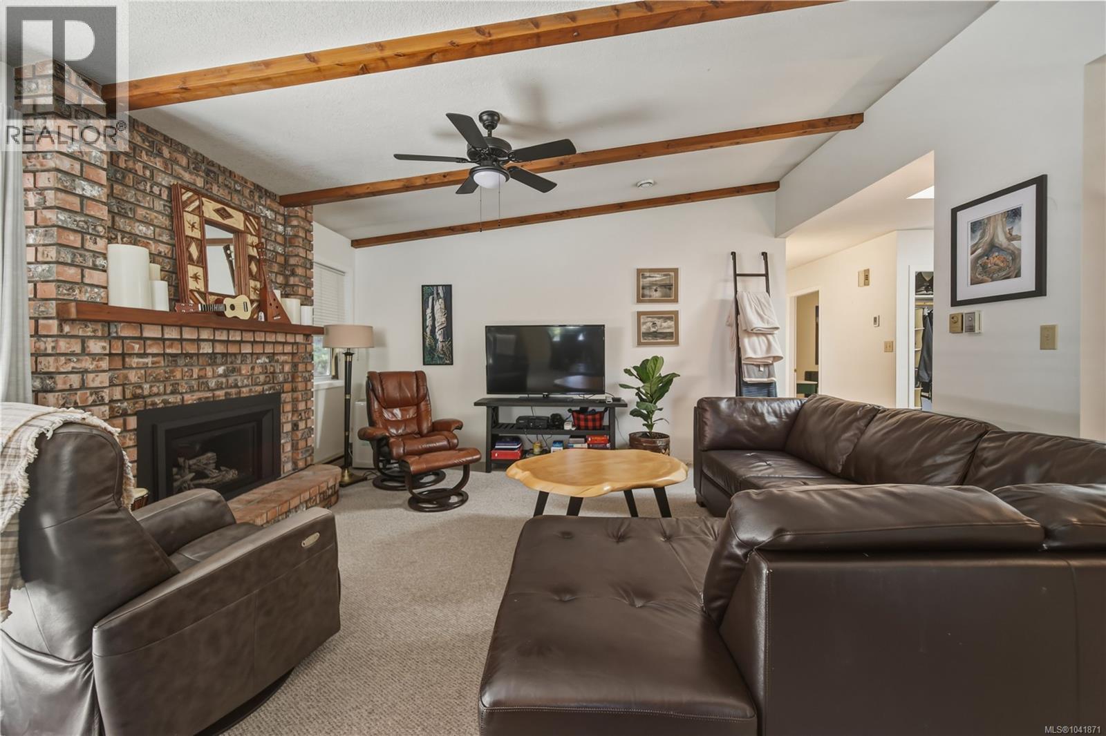 476 Qualicum Rd - 11