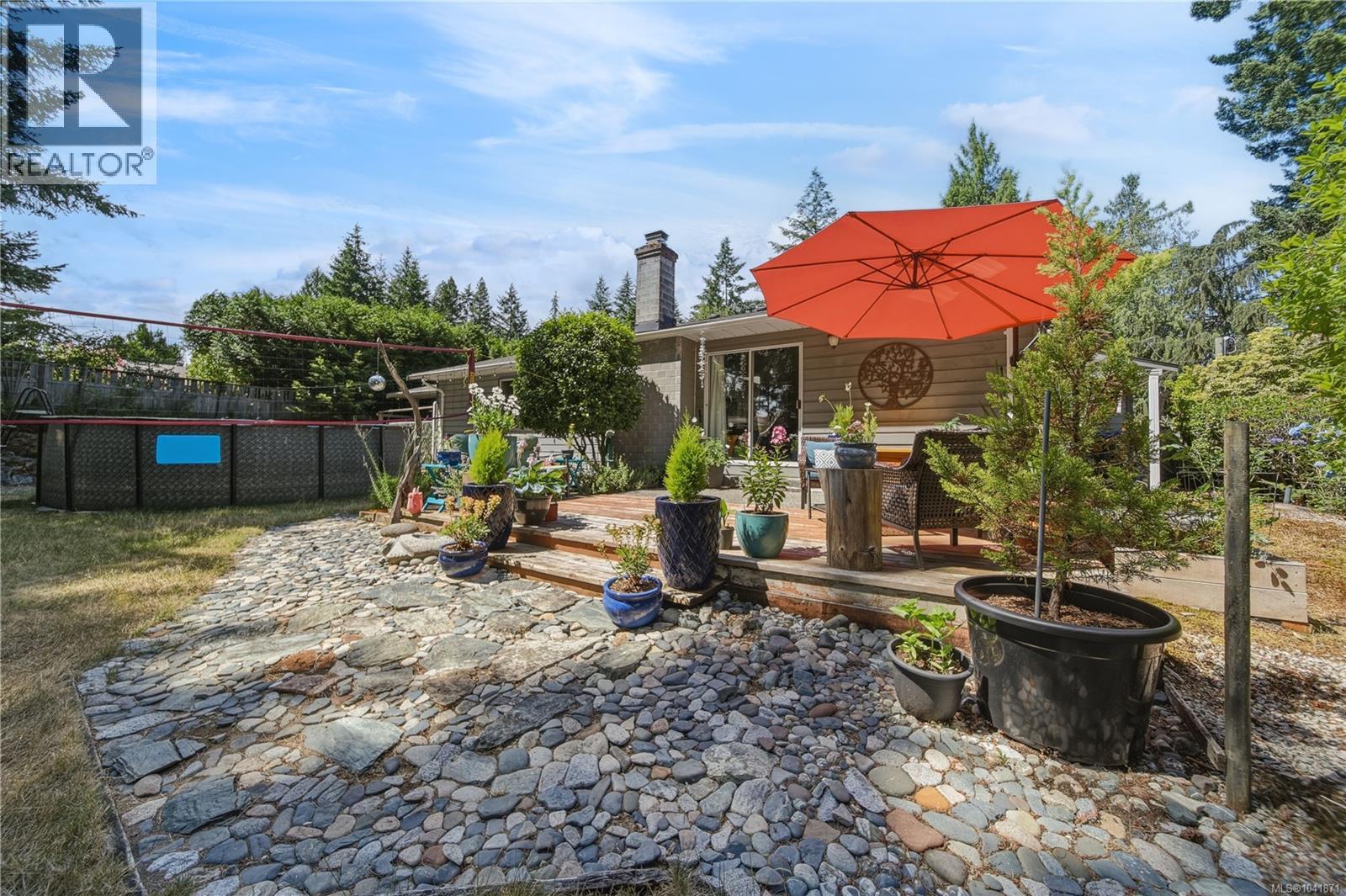 476 Qualicum Rd - 13