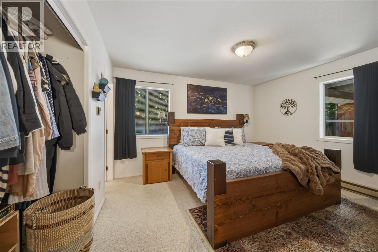 476 Qualicum Rd - 24