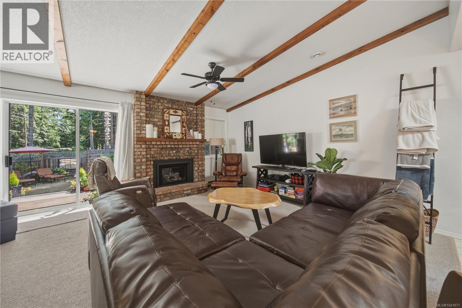 476 Qualicum Rd - 7