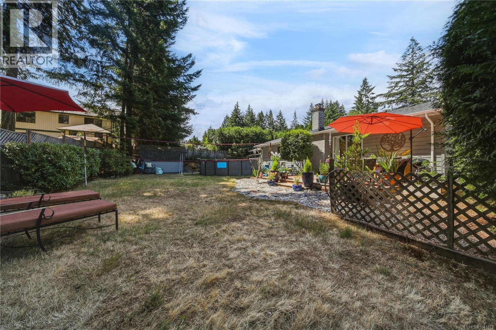 476 Qualicum Rd - 15