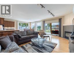 5781 Genni's Way, Sechelt, BC V7Z0N8 Photo 15
