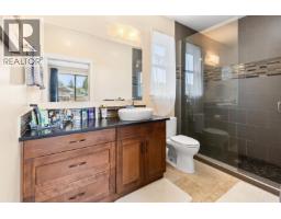 5781 Genni's Way, Sechelt, BC V7Z0N8 Photo 21