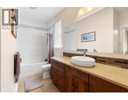 5781 Genni's Way, Sechelt, BC V7Z0N8 Photo 22