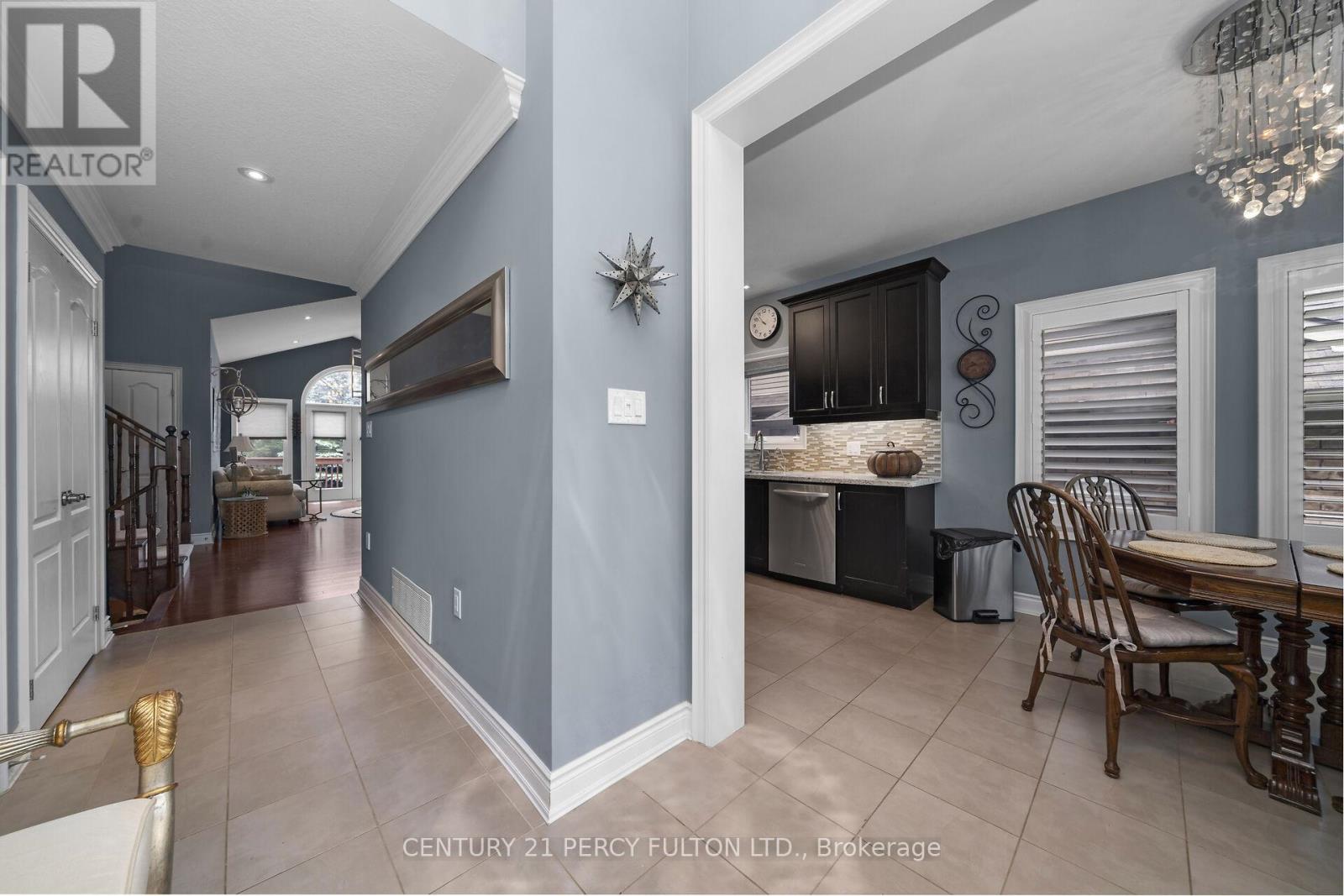 159 RIDGE WAY - 9