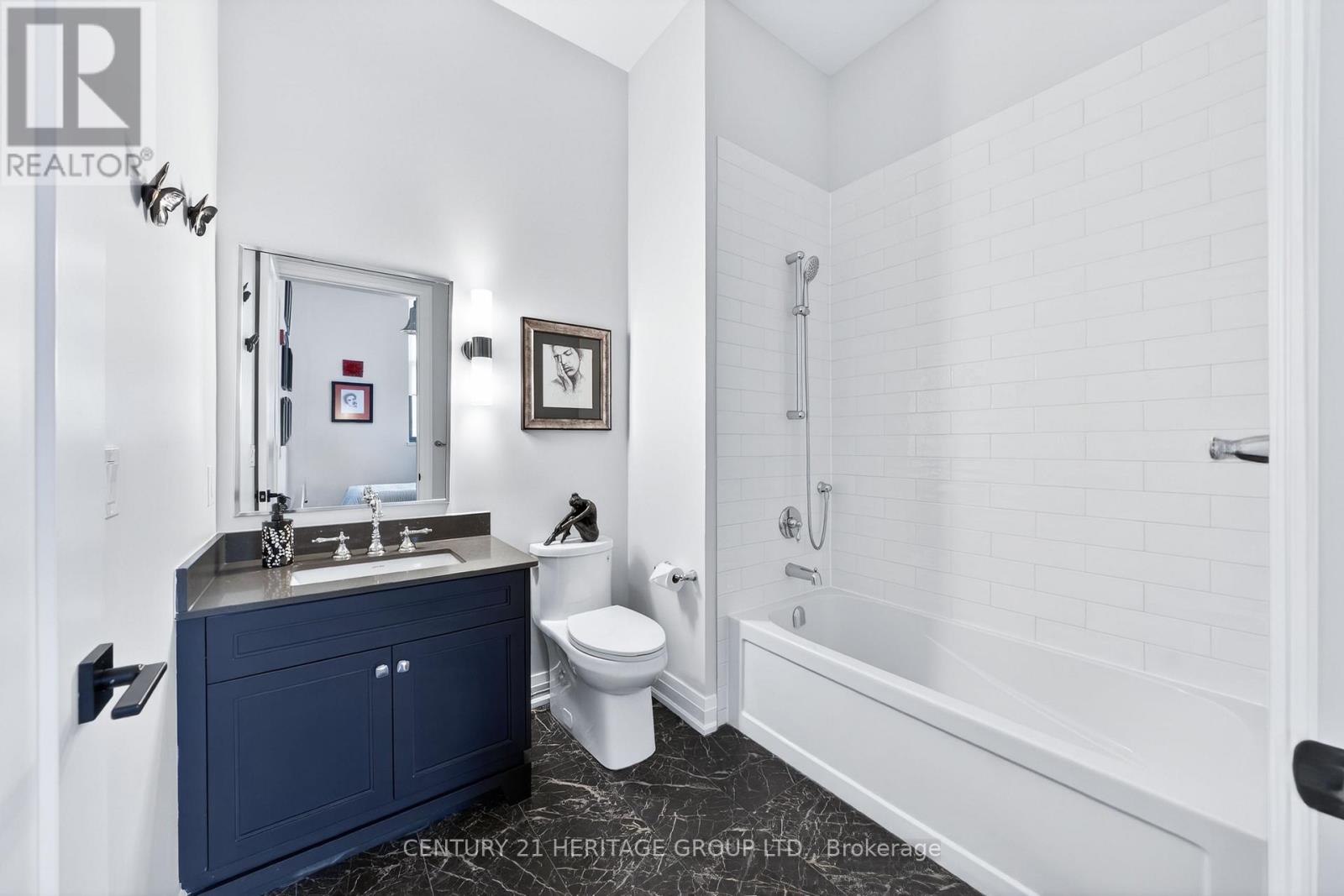 #304 400 PARK AVENUE - 23