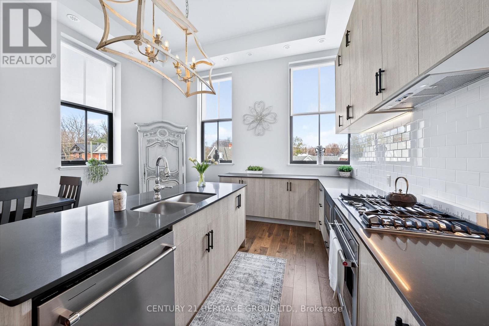 #304 400 PARK AVENUE - 9