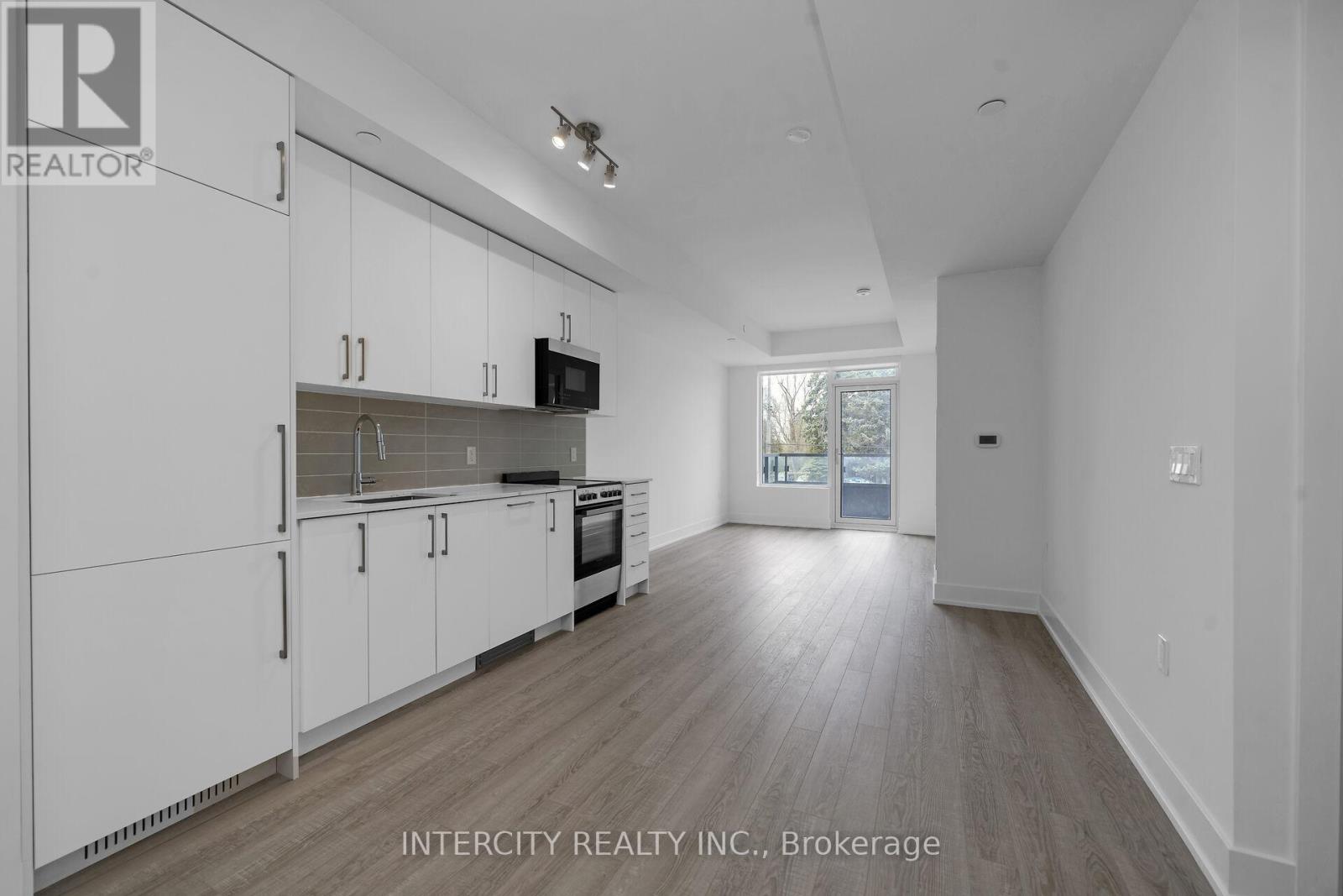 #230 2075 KING ROAD - 12