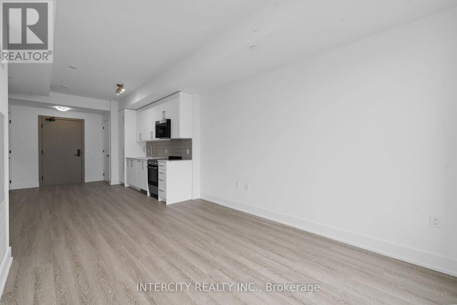 #230 2075 KING ROAD - 18