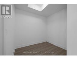 230 - 2075 King Road, King, ON L7B0R6 Photo 9