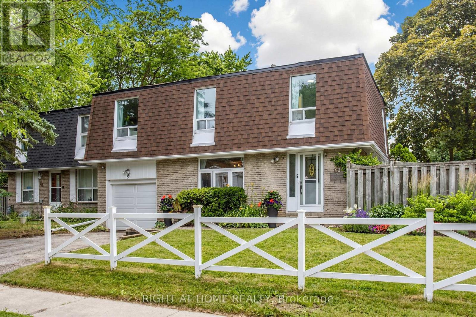 80 LILLOOET CRESCENT - 3