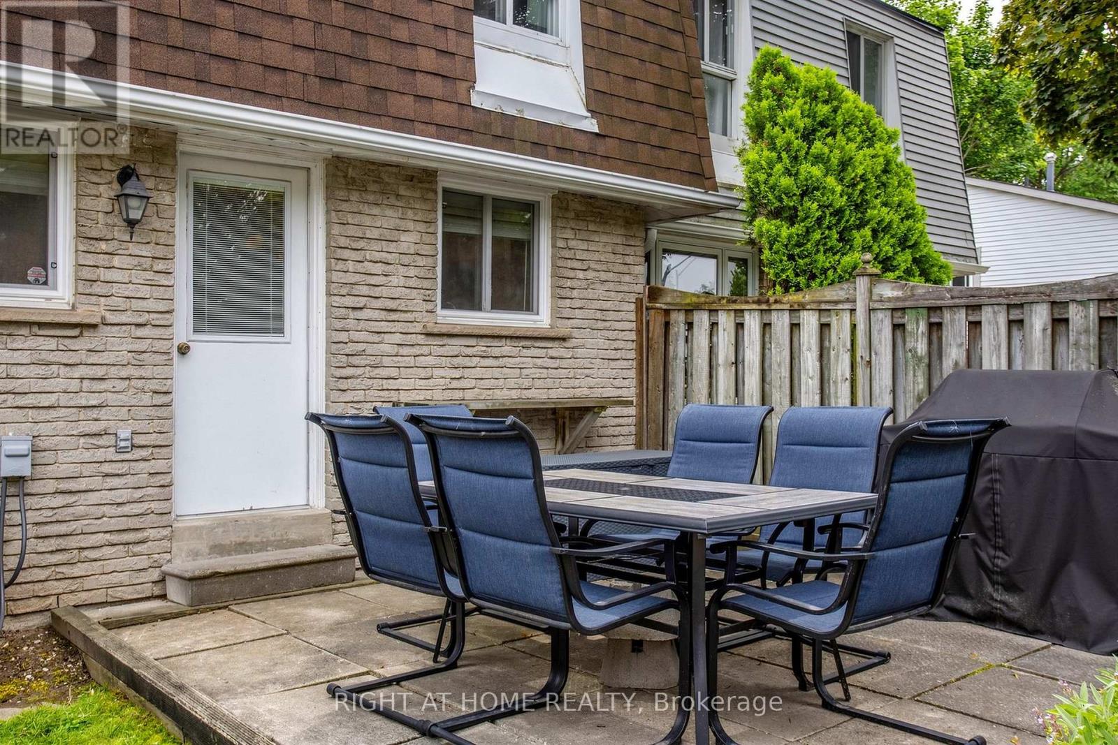 80 LILLOOET CRESCENT - 39